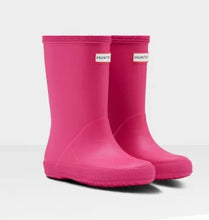 Load image into Gallery viewer, Hunters Kids First Class Wellington Boots - Pink