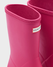 Load image into Gallery viewer, Hunters Kids First Class Wellington Boots - Pink